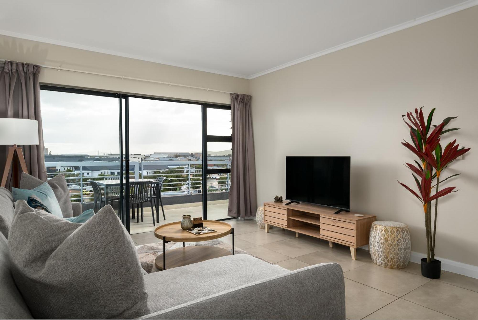 The Terraces Luxury Apartment *